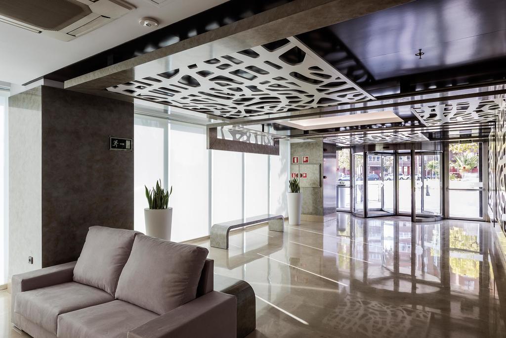 Lcb Hotel Fuenlabrada Luaran gambar